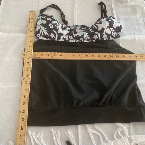 Tankini black green pink and white SZ L. NWOT UNBRANDED - Picture 5 of 12